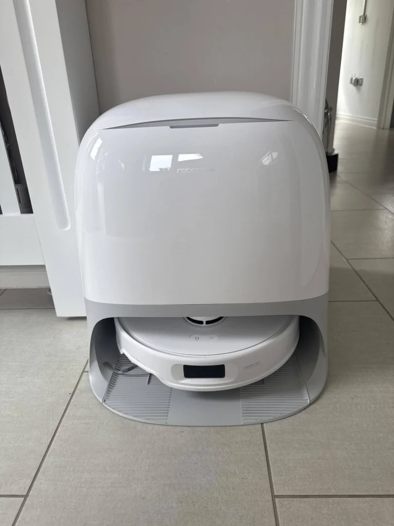 view of our own purchase testing roborock qrevo curv robotic vacuum cleaner australia unboxing package arrival several weeks to months